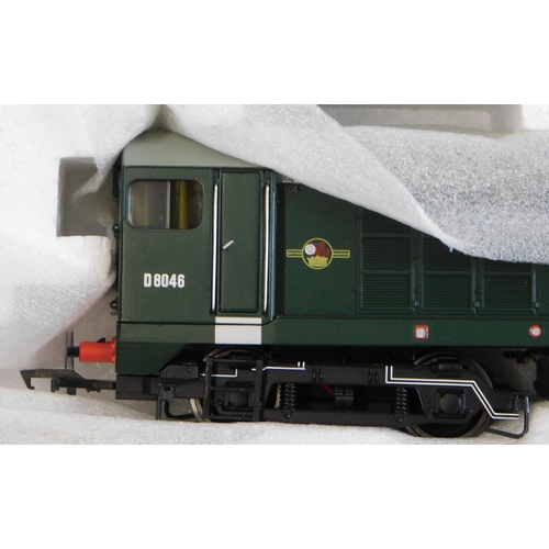 706 - Bachmann Locomotive 32-027A Class 20, Diesel D8046, green with 'Indicator disc, mint and boxed