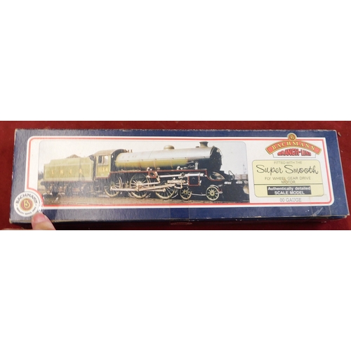 708 - Bachmann Locomotive 31-702A B1 '61190' BR lined black, late crest, mint and boxed