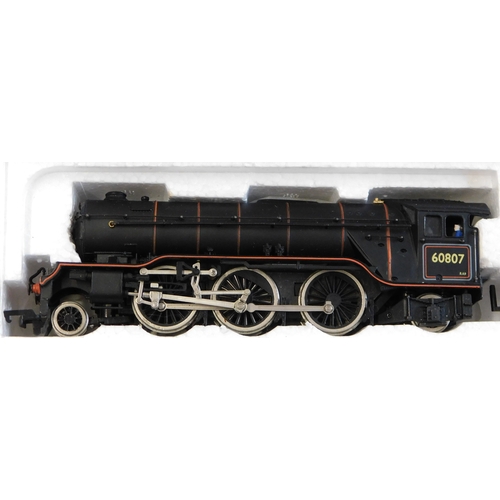 712 - Bachmann Locomotive 31-553 V2 '60807', 'R.R. Black', mint and boxed (Retail £50)