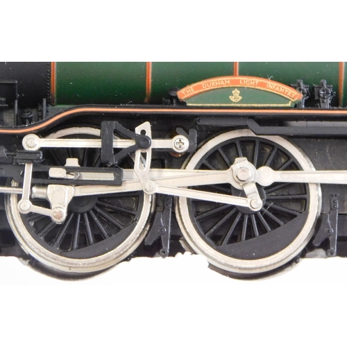 713 - Bachmann Locomotive 31-552 V2 60964, Durham Light Infantry' B.R.green, mint and boxed