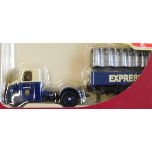 885 - Lledo Collectables Track Side, 1:76 scaler (Some Limited editions) six boxed commercial vehicles, ex... 