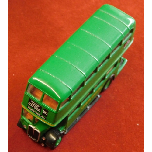 938 - Gilbow (4) boxed Buses 1:76 scale vehicle no.10124, 10128B, 101232, Ramblers Ass AEC RT Bus, excelle... 