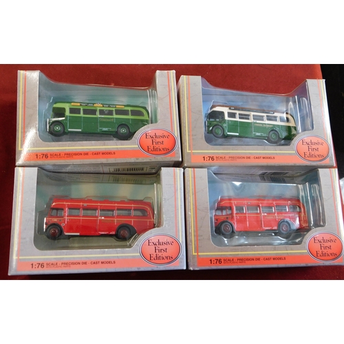 947 - Gilbow (4) boxed Buses, 1:76 scale vehicle no. 29906, 30001, 29901A, 30005, excellent condition