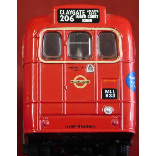 953 - Gilbow (4) boxed Buses 1:76 scale vehicle no 23309, 23304, 23306, 23206, excellent condition