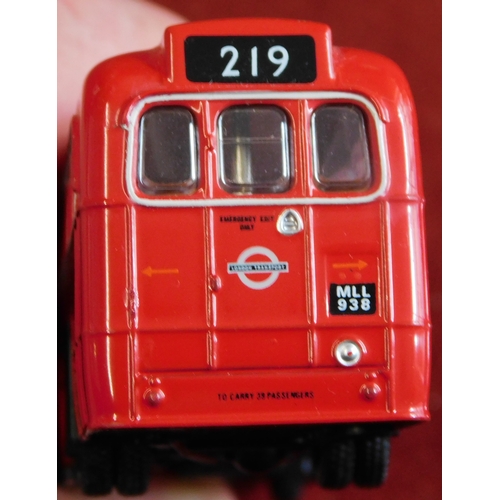 953 - Gilbow (4) boxed Buses 1:76 scale vehicle no 23309, 23304, 23306, 23206, excellent condition