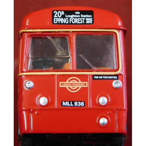 954 - Gilbow (4) boxed Buses 1:76 scale vehicle no.23311, 23202, 23301, 23204, excellent condition