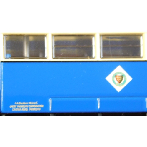 961 - Gilbow (4) boxed Buses 1:76 scale vehicle no.27209B, 26308, 26502, 26402, excellent condition