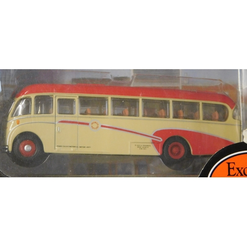 970 - Gilbow (4) boxed Buses vehicle no.E16207, 18703, 18705, 18709, excellent condition