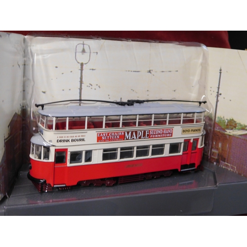 1003 - Corgi 1:76 scale (2) boxed original omnibus vehicle no. OM40501, OM40505 excellent condition