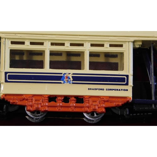 1005 - Corgi 1:76 scale (1) boxed Limited Edition Tramlines vehicle no. C992/5 excellent condition