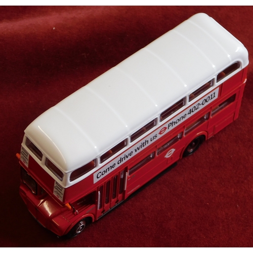 942 - Gilbow (4) boxed Buses 1:76 scale vehicle no.31904, 32001, 31801, 31901, excellent condition