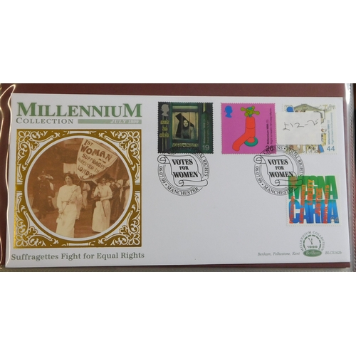 1011 - Great Britain 1999-2000 Benham album with (17) Millenium  commemoratives covers and (9) stamp show 2... 