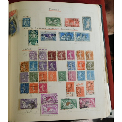 1040 - Collection 1840-1929 Old time favourite Album with GB Queen Victoria and George V range includes 1d ... 