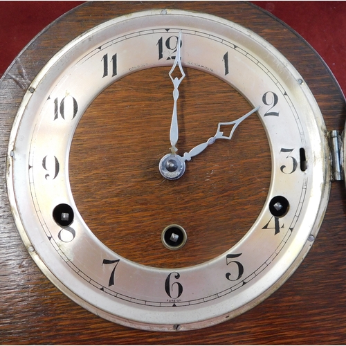 653 - British made 1930s Cox & Son., Great Yarmouth Chiming Mantel clock, with German FHS (Franz Hermle So... 