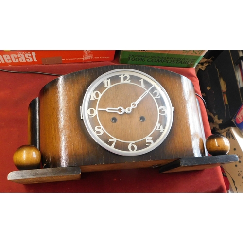 665 - German Junghans 1940s 8-day chiming clock in very good condition. Buyer collects.