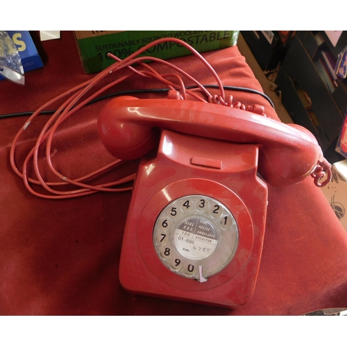 696 - British GPO 746 Telephones (4). The 700 Series coloured telephones were used in the UK from the late... 