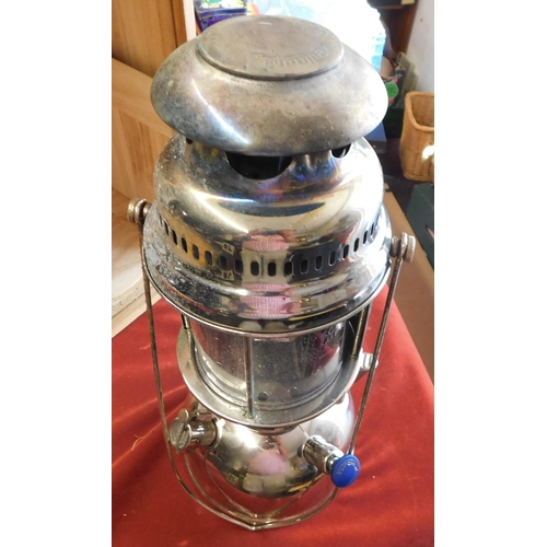 744 - Vintage Petromax 826 / 450 CP Kerosene Pressure Lantern Lamp Made In Germany, in good condition cont... 