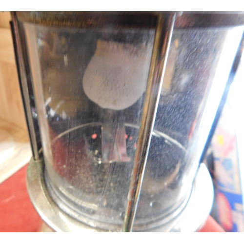 744 - Vintage Petromax 826 / 450 CP Kerosene Pressure Lantern Lamp Made In Germany, in good condition cont... 