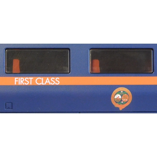 39 - Hornby GNER 