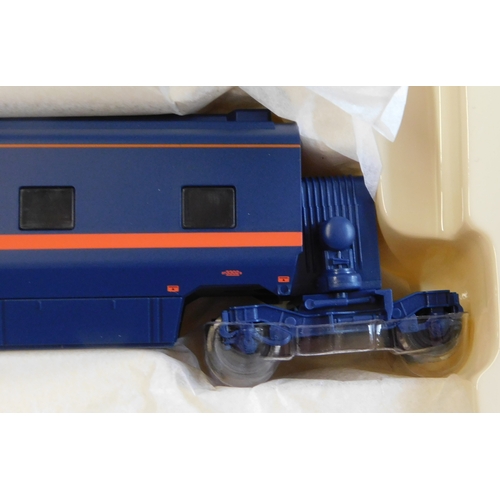 39 - Hornby GNER 