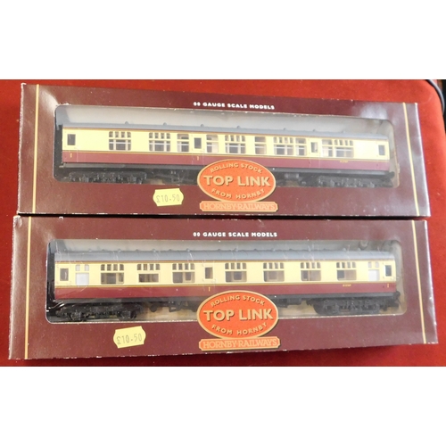 41 - Hornby Railways BR Mk1 Composite Coach R445 (2) unused, boxed