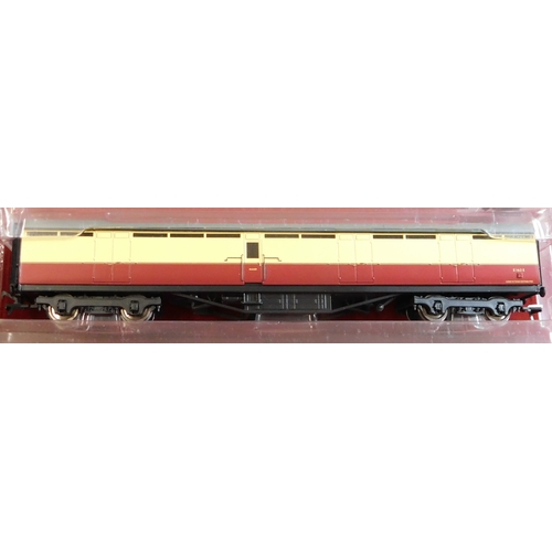 42 - Bachmann Branchline Coaches (5) -  34-330-LN01, 34-651B-LN03, MK1 Suburban Second Brake LMR Blue (2)... 