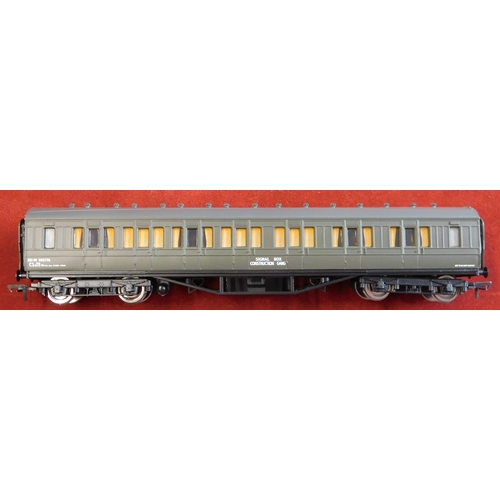 42 - Bachmann Branchline Coaches (5) -  34-330-LN01, 34-651B-LN03, MK1 Suburban Second Brake LMR Blue (2)... 