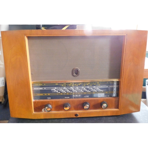 557 - VINTAGE PYE TABLETOP AC RADIO RECEIVER. A vintage Pye AM/FM/Long Wave AC radio receiver from 1955 in... 