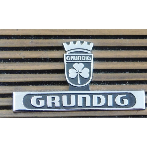 581 - Grundig Yacht-boy portable transistor radio, made in the 1960s by
Grundig (Radio-Vertrieb, RVF, Radi... 