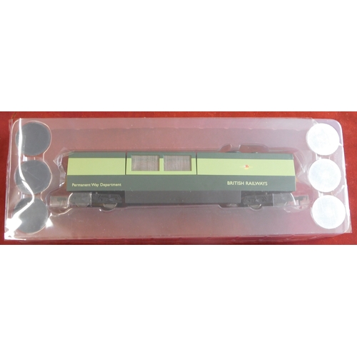 72 - Dapol MRC Authentic Scale Model B800 BR Green unused, boxed