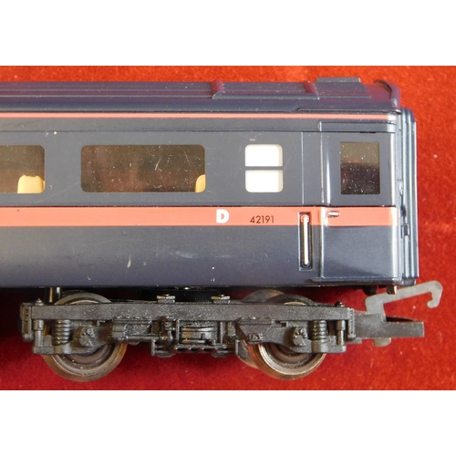 75 - Hornby The Flying Scotsman Carriage (2) Good Condition, unboxed