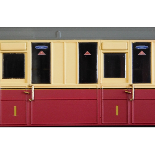 79 - Hornby R4179A BR 61ft 6in Corridor 1st Class Coach 'E1120E', Mint in Box.