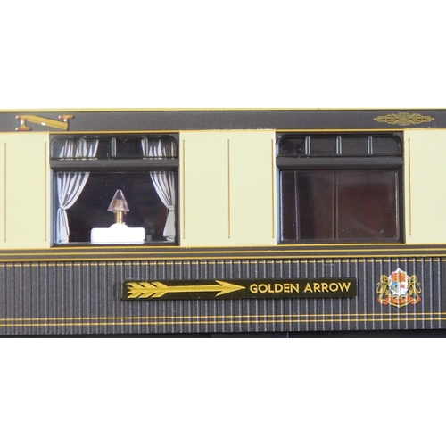 80 - Hornby R4196 Coach Pack, 'The Golden Arrow' Coaches, Mint in Box.