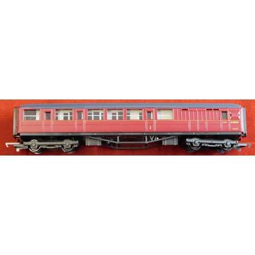 88 - Hornby Railways R4054 BR Brake Composite Coach (EX-LNER), Mint in Box.