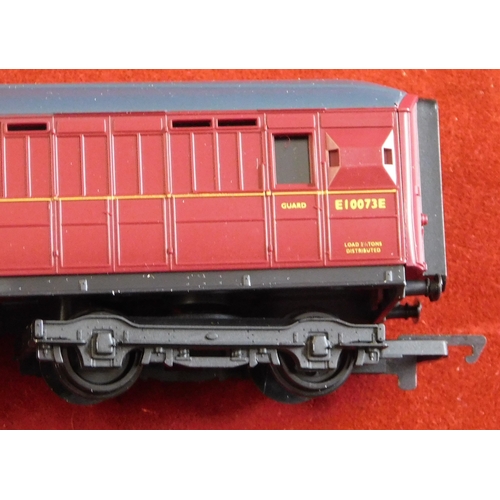 88 - Hornby Railways R4054 BR Brake Composite Coach (EX-LNER), Mint in Box.