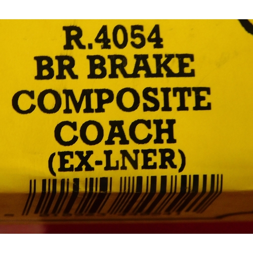 88 - Hornby Railways R4054 BR Brake Composite Coach (EX-LNER), Mint in Box.