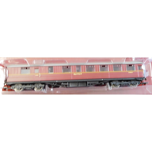 92 - Hornby R4569 BR (Ex LNER) 61ft 6in Buffet Car E9115E, Mint in Box.