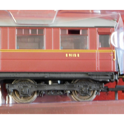 92 - Hornby R4569 BR (Ex LNER) 61ft 6in Buffet Car E9115E, Mint in Box.