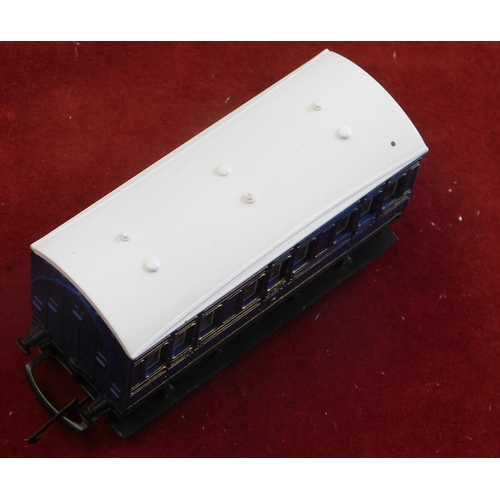 125 - Hornby Railways 4 Wheel Coach, Mint in Box.