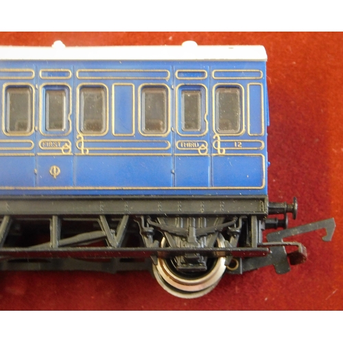 125 - Hornby Railways 4 Wheel Coach, Mint in Box.