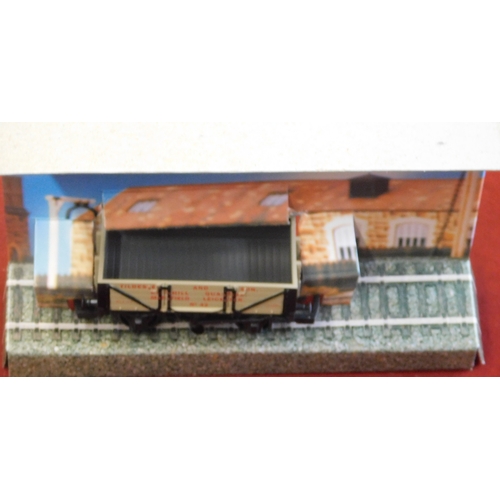 127 - Hornby R040 'Tildsley' 4 Plank Wagon, Mint in Box.