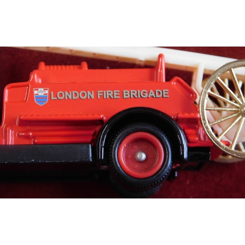 134 - Lledo DG012024 Dennis Fire Engine London Fire Brigade, Mint in Box.