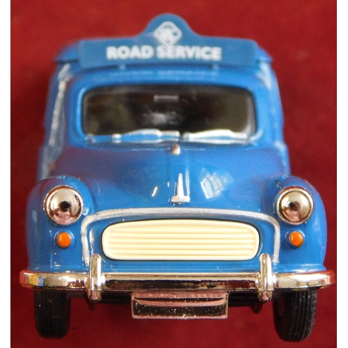 139 - Lledo Vanguards VA11005 Morris Minor Van, Mint in Box.