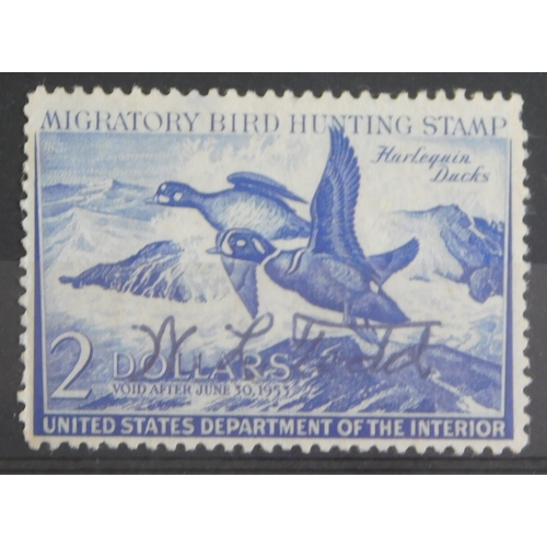 1462 - USA 1952 Scott RW19 $2 Duck hunting stamp. Signed