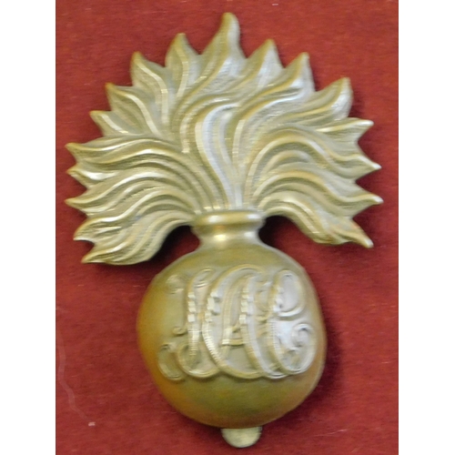 224 - British WWII Honourable Artillery Company Cap Badge