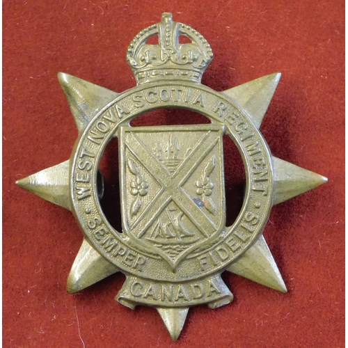 226 - British Commonwealth WWII Canadian West Nova Scotia Regiment Cap Badge