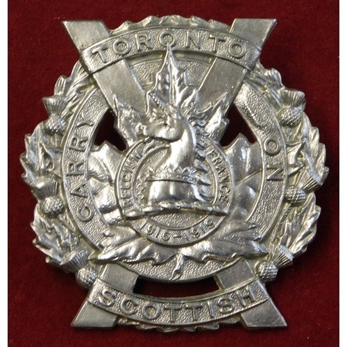 240 - British Commonwealth WWII Canadian Toronto Scottish Regiment Cap Badge, made by Service Copy London.... 