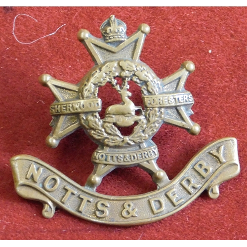 252 - Notts & Derby (Sherwood Foresters) Regiment, officers bronze collar badge, made by J.R. Gaunt London