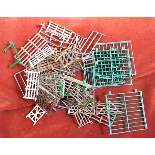 345 - Britains (and other makes) - Collection of lead / metal Gates / Barriers. (approx. x50 items). All h... 