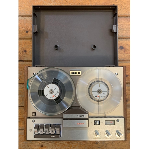 54 - Philips Reel-To-Reel Tape Recorder. A 1960s Philips Maestro 4307 model 4-track reel-to-reel tape rec... 